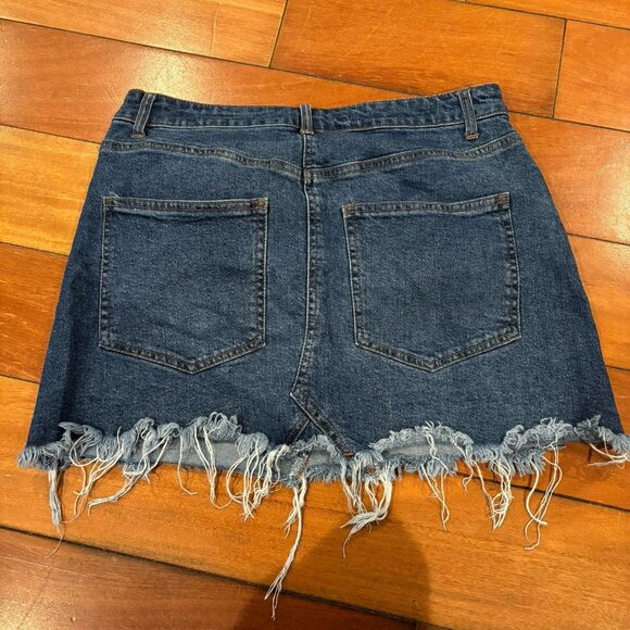 Jean Skirt - Picture 2 of 3